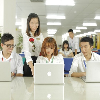 Học trung cấp Công nghệ thông tin ra trường làm gì?
