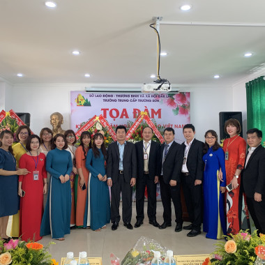 Tọa đàm kỷ niệm ngày nhà giáo Việt Nam 20/11